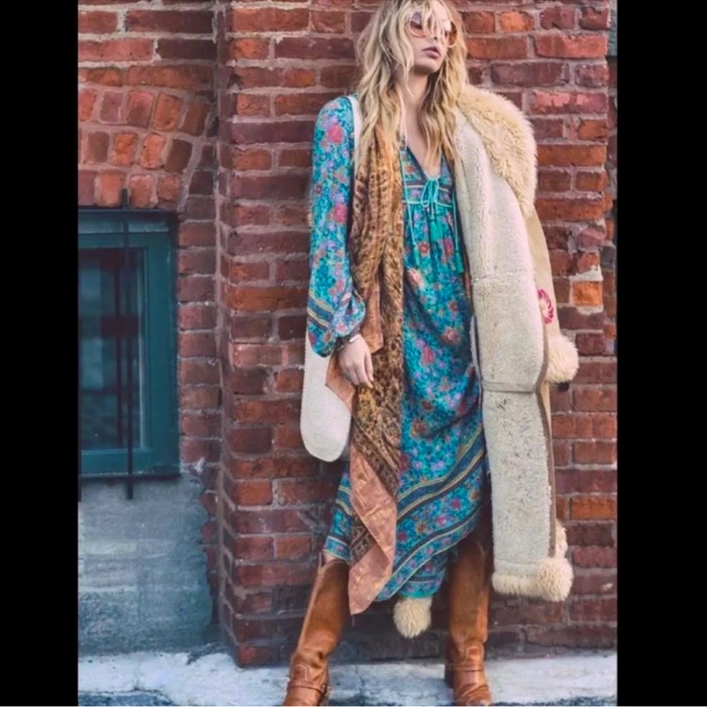 Folktown midi NWT
